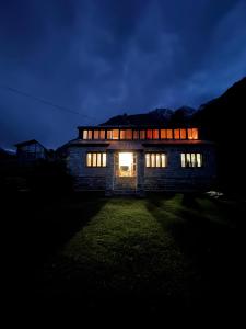 The Walnut Tree Lodge, Naltar