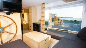 Suureliiva rannamaja