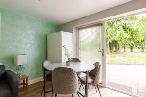 1-Bed Cosy Country Retreat- Sleeps 5 Emerald Park