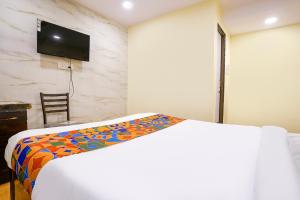 FabHotel Metro Galaxy Inn