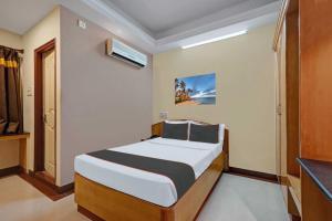 Hotel O Bangalore Royal Meenakshi Mall