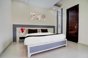 Hotel O Sector 70 Noida