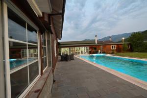 The Emerald Courtyard