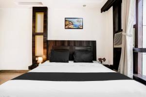 Hotel O Shirdi Shri Sai Baba Samadhi Mandir