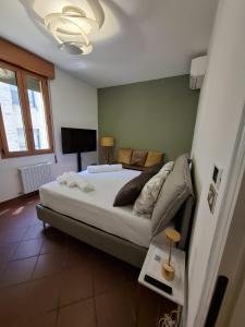 Le Due Torri Sotto Casa