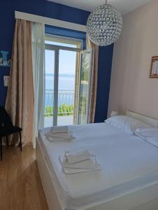 Beachfront Apartment Deluxe