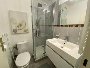 C208 Studio Cabine avec Terrasse proche Plage