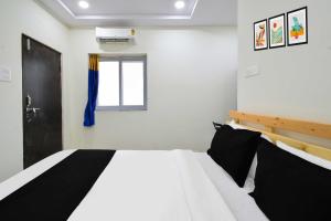 Hotel O Adibatla Hyderabad