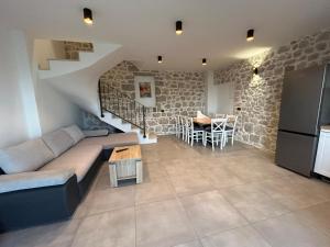 New! 2 Villa Complex for 16 persons near Omiš