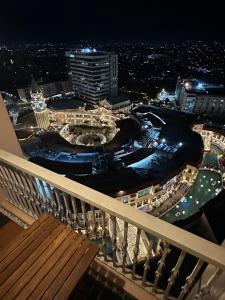 Amazing Sunrise Venice Grand Canal Balcony, Xbox Series X console with Game Pass Ultimate, FREE coffee, Pool, Gym & Sauna, 5 mins to BGC