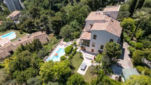 VILLA MONTE CRISTO - Villa conviviale a Nice - Superbe vue, piscine et jeux en plein air