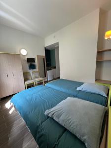 Auberges Auberge Lou Poumie : Chambre Lits Jumeaux - Vue sur Montagne