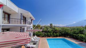 Villa for 14 with Private Pool in Calis, Fethiye