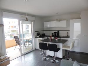 Appartement 6 voyageurs, terrasse, piscine et parking privé