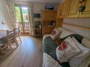 Appartements Charmant studio face a la Dent d-Oche : photos des chambres