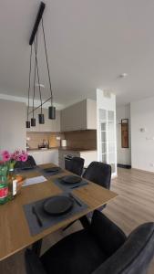 Magnolia Terrace Apart - FREE PARKING, Family & Sport Friendly Area