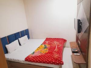 Hotel Standard near Mahakal Lok