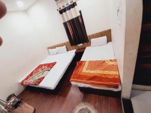 Hotel Standard near Mahakal Lok