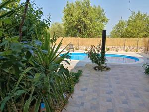 Apartment Laura - with PRIVATE swimming pool