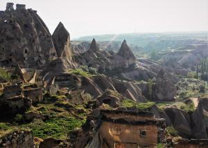 Dancing Cloud Art House