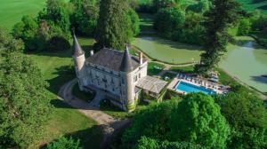 B&B / Chambres d'hotes Chateau Les Vallees : Chambre Double Supérieure - Vue sur Jardin