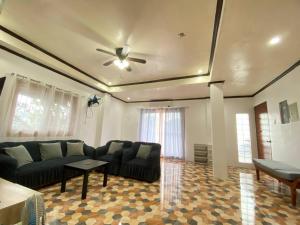 GL Siargao Fam Home w Starlink