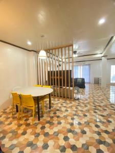 GL Siargao Fam Home w Starlink