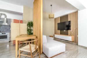 Evangeline City Center Apartment ACWiFi