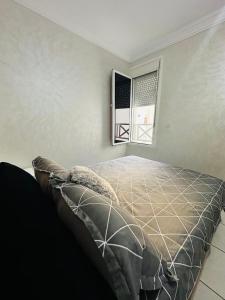 شقة مثالية للاسترخاء على بعد دقائق من شاطئ انزا اكادير