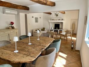 B&B / Chambres d'hotes Suites de Bruoux : Chambre Double Deluxe