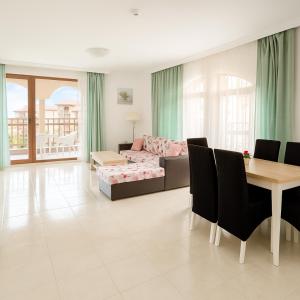 Olymp SkyView Apartment