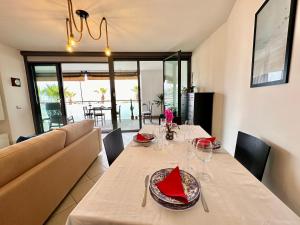 Marina dei Sogni Bilocale - Fronte mare con parcheggio gratuito e aria condizionata