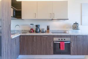 Central 1 Bedroom Condo - Veranda 210