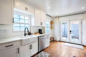 The Captain Quarters- Rosecrans Marina Escape