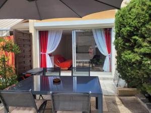 T3 RDJ south, Sea exit from residence