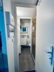 Studio proche Tram T2