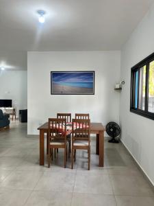 Casa aconchegante 300mts da praia