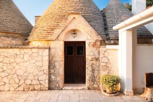 Trulli al Chiaro di Luna