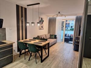 Modern Green Kołłątaja 7A