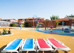 Campings Mobil- home Ohana Mar Estang : photos des chambres