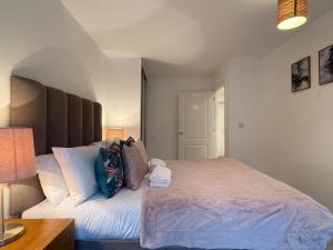 Lauras modern 1 bed apartment in Wimbledon