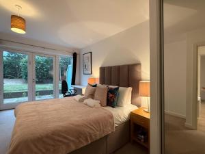 Lillys modern 1 bed apartment in Wimbledon
