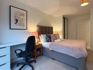 Lauras modern 1 bed apartment in Wimbledon