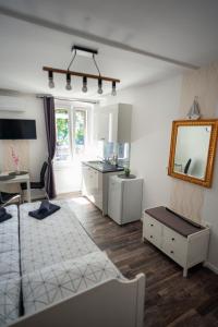 Cosy studio by the beach 