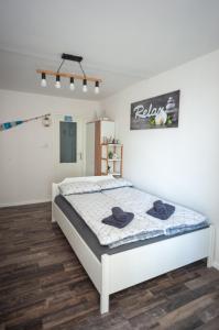 Cosy studio by the beach