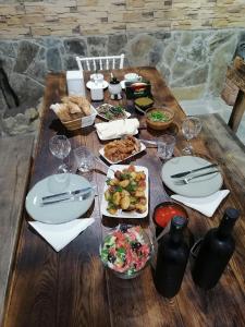 Villa Obcha - Whispering Vines Guesthouse