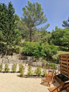B&B / Chambres d'hotes Cypres du chateau : photos des chambres