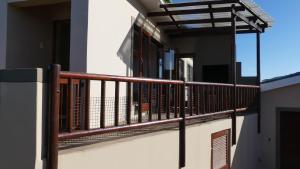 Oyster Catcher Stay And Explore