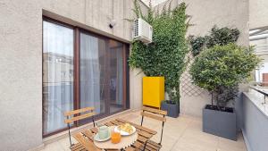 SoHo Unirii Studio - Near Old Town, Terrace - RH Living