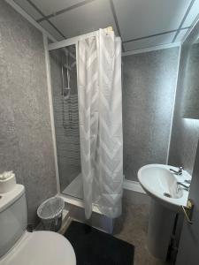 100 Pipers Hotel